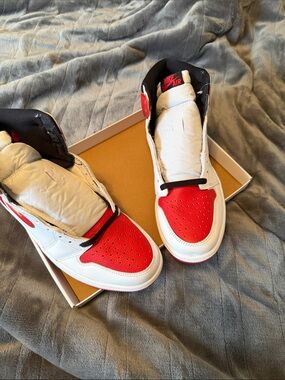 Jordan 1 OG Heritage